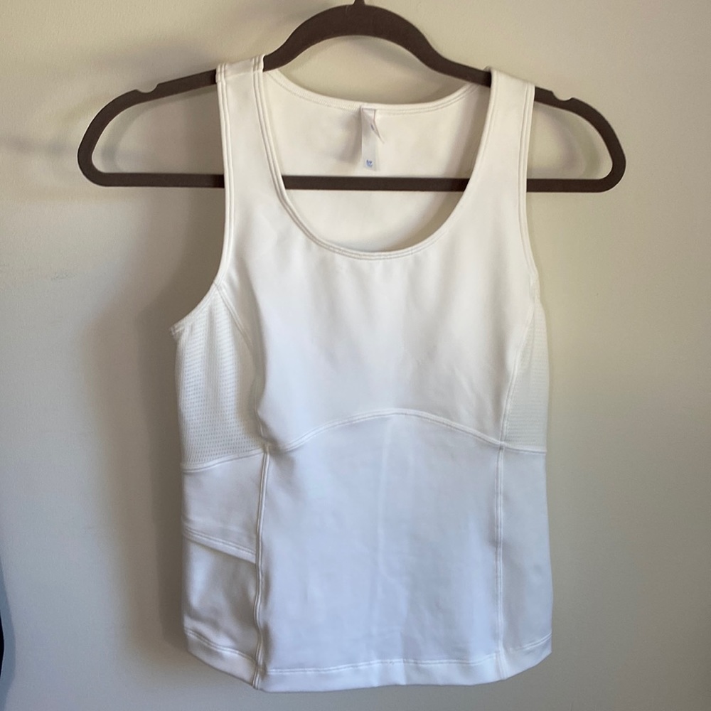 Gapbody White Top Size Small